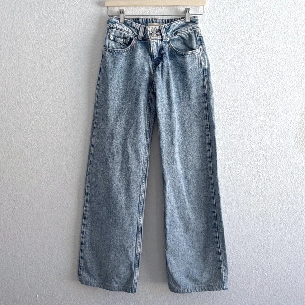 Levis Superlow Straight Leg Jeans Light Wash Denim W24 L32 A7498-0000